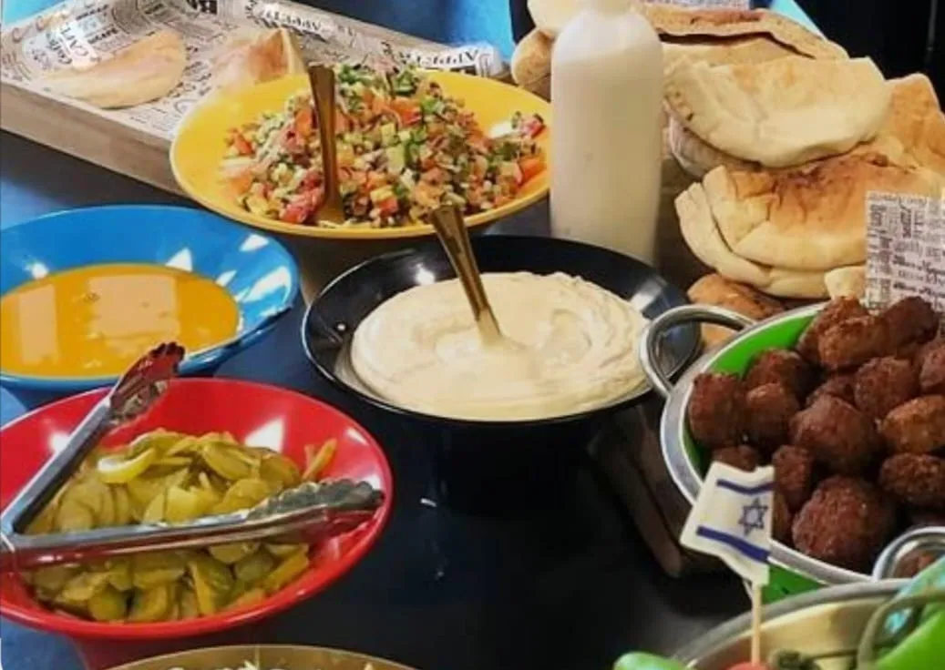 פלאפל בפיתה